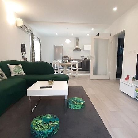 Apartment Ela Trogir Ngoại thất bức ảnh