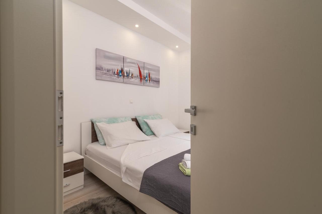 Apartment Ela Trogir Ngoại thất bức ảnh
