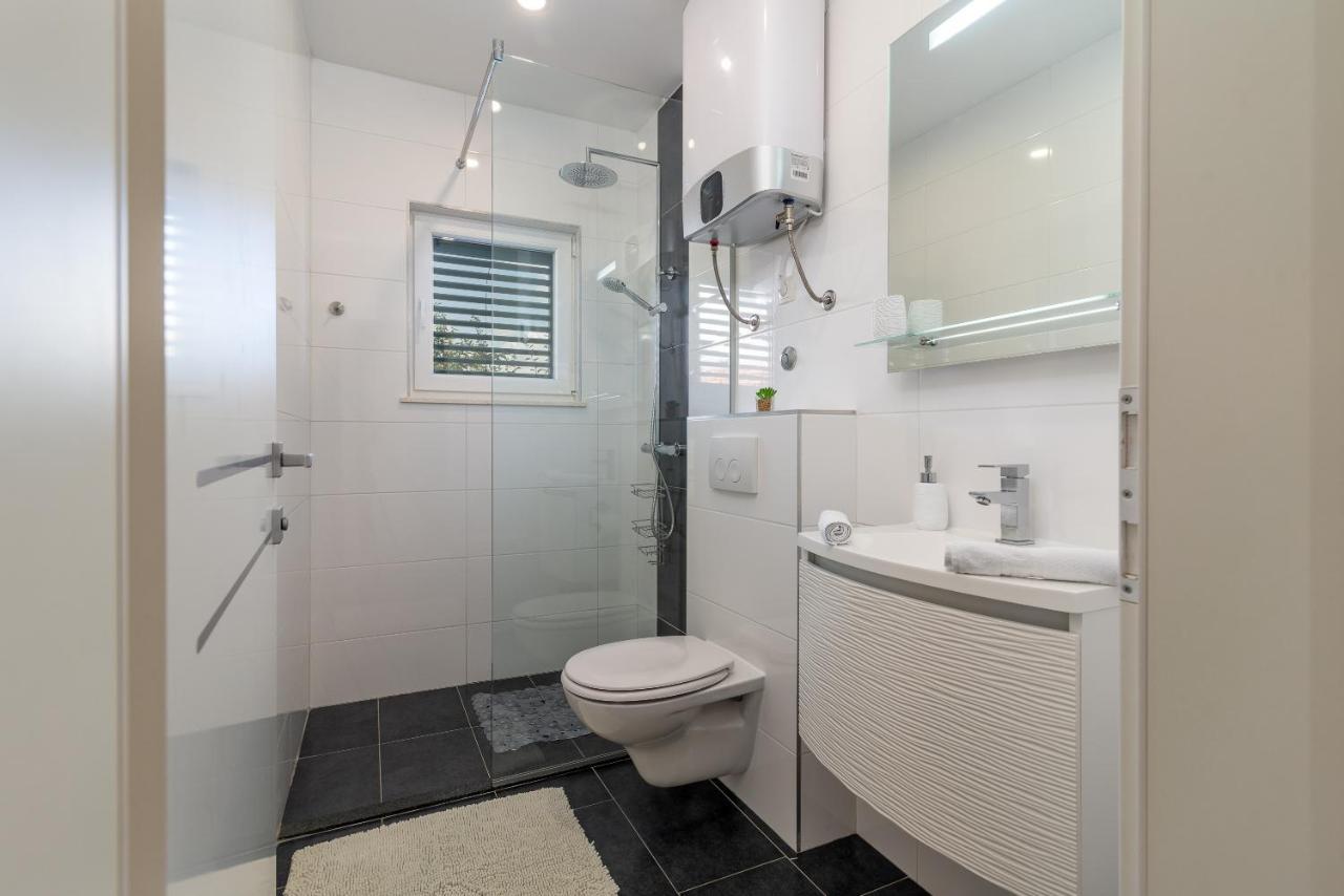 Apartment Ela Trogir Ngoại thất bức ảnh