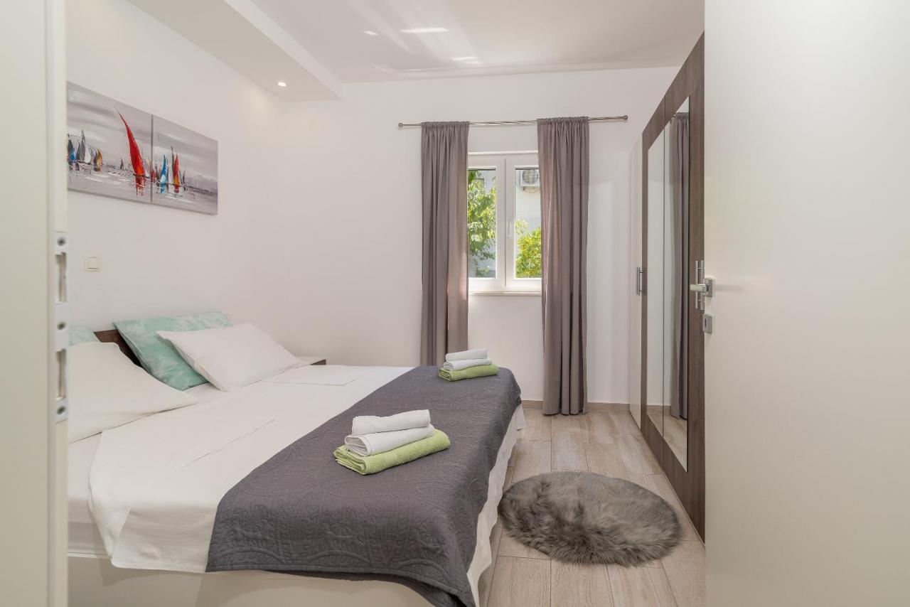 Apartment Ela Trogir Ngoại thất bức ảnh