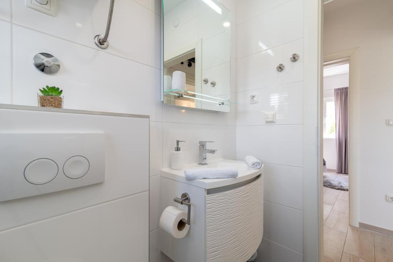 Apartment Ela Trogir Ngoại thất bức ảnh