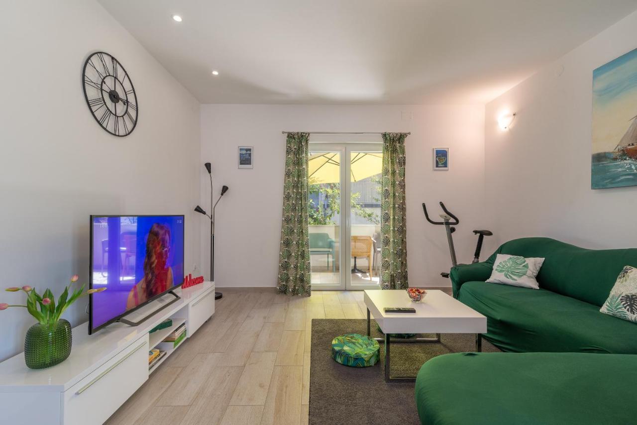 Apartment Ela Trogir Ngoại thất bức ảnh