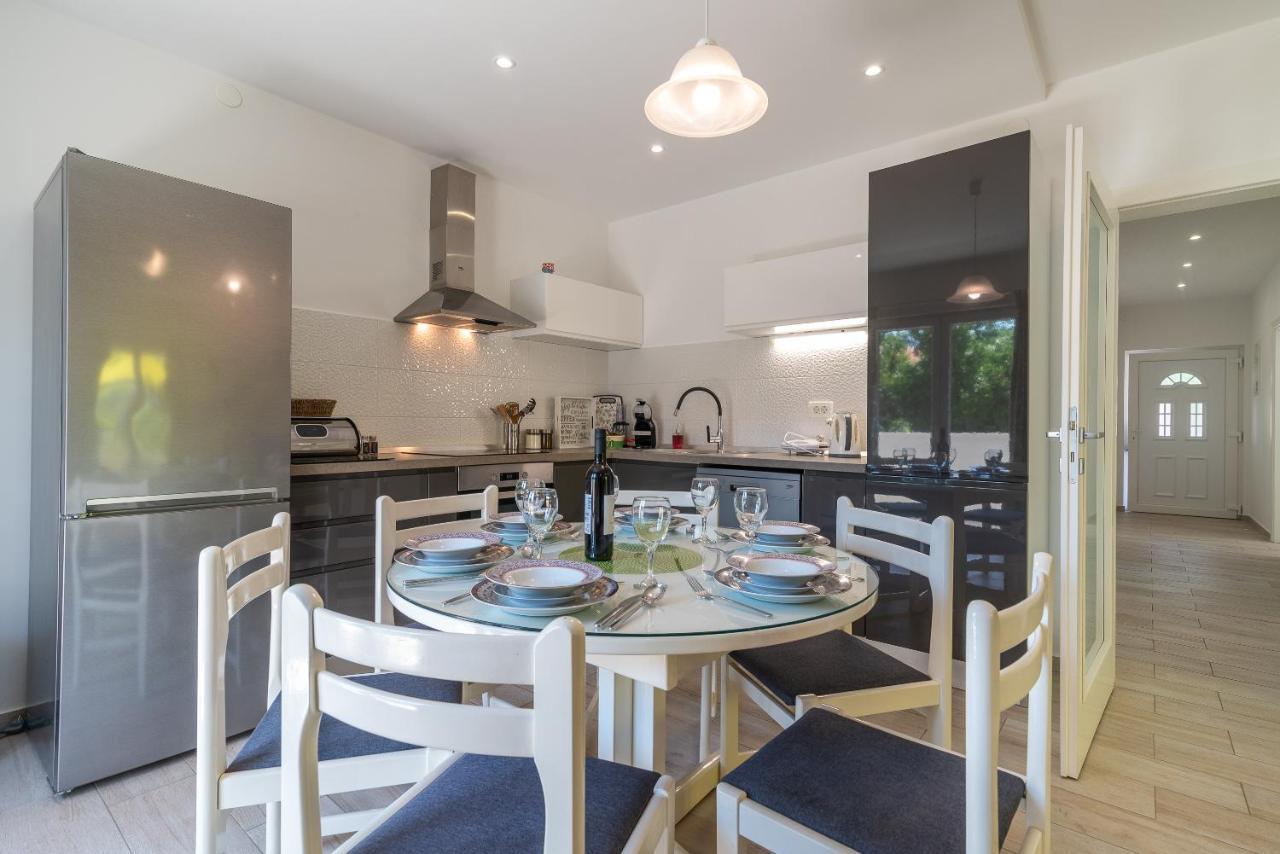 Apartment Ela Trogir Ngoại thất bức ảnh